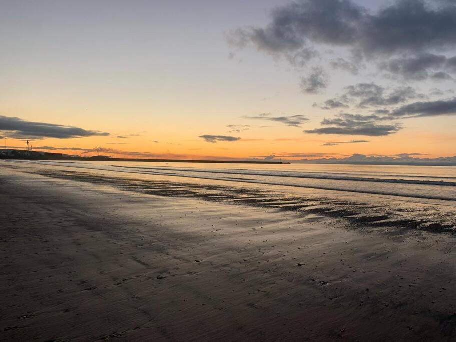 Luxe Living City Apartment - Beach, Wifi, Parking Swansea Zewnętrze zdjęcie